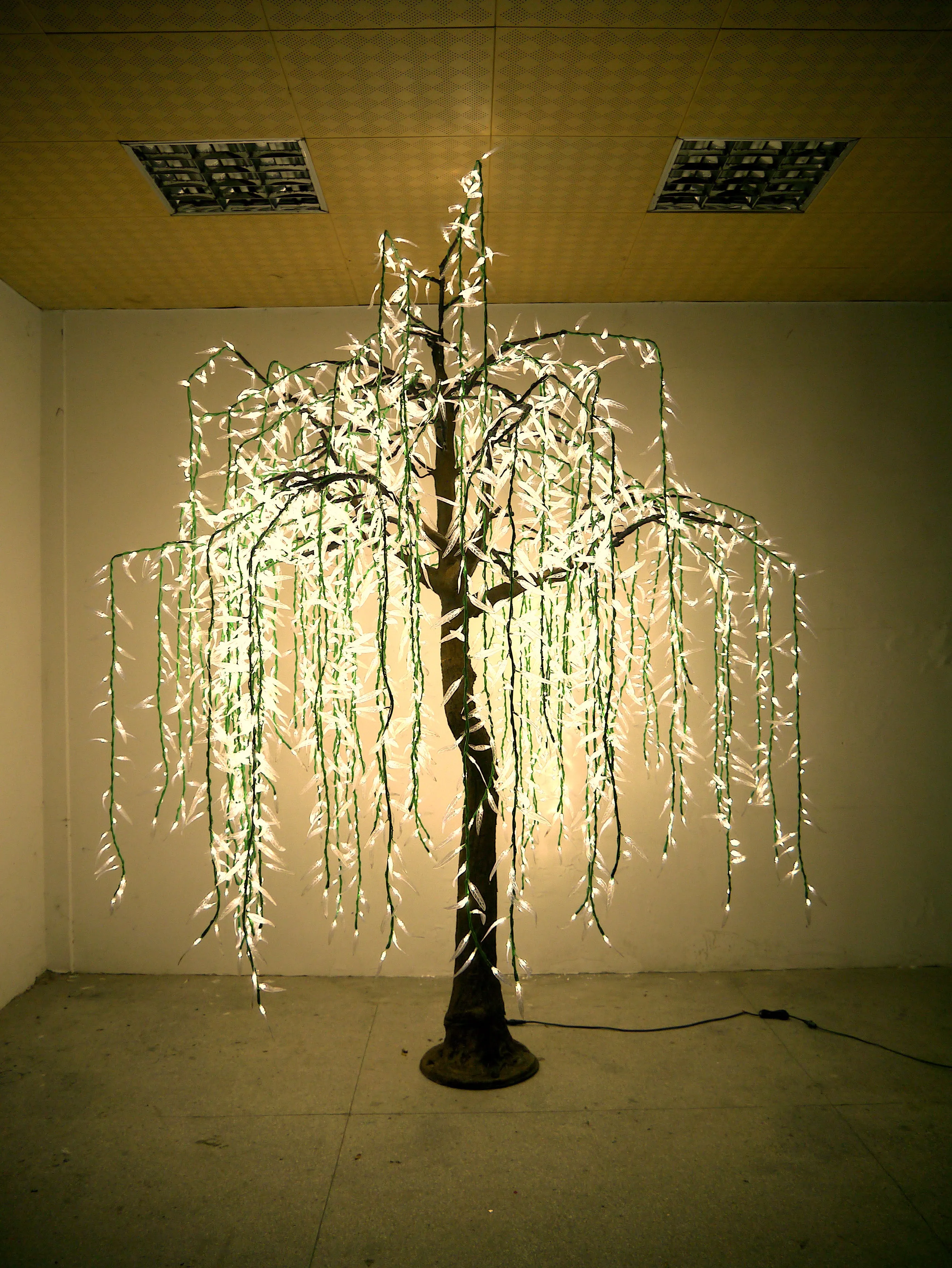10' Weeping Willow Tree with Warm White LEDs