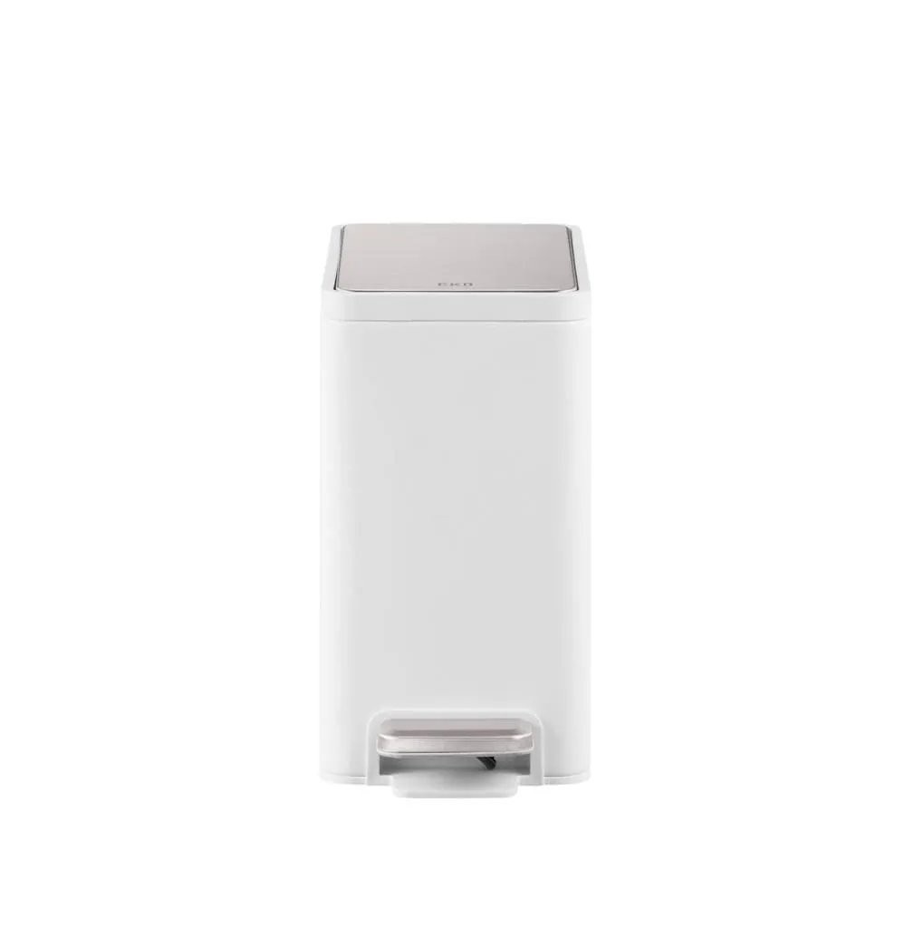 EKO 6 L Trash Cans 2 Units. Elegant trash can with soft close lid in white coated stainless steel, resistant to fingerprint marks.- 420634