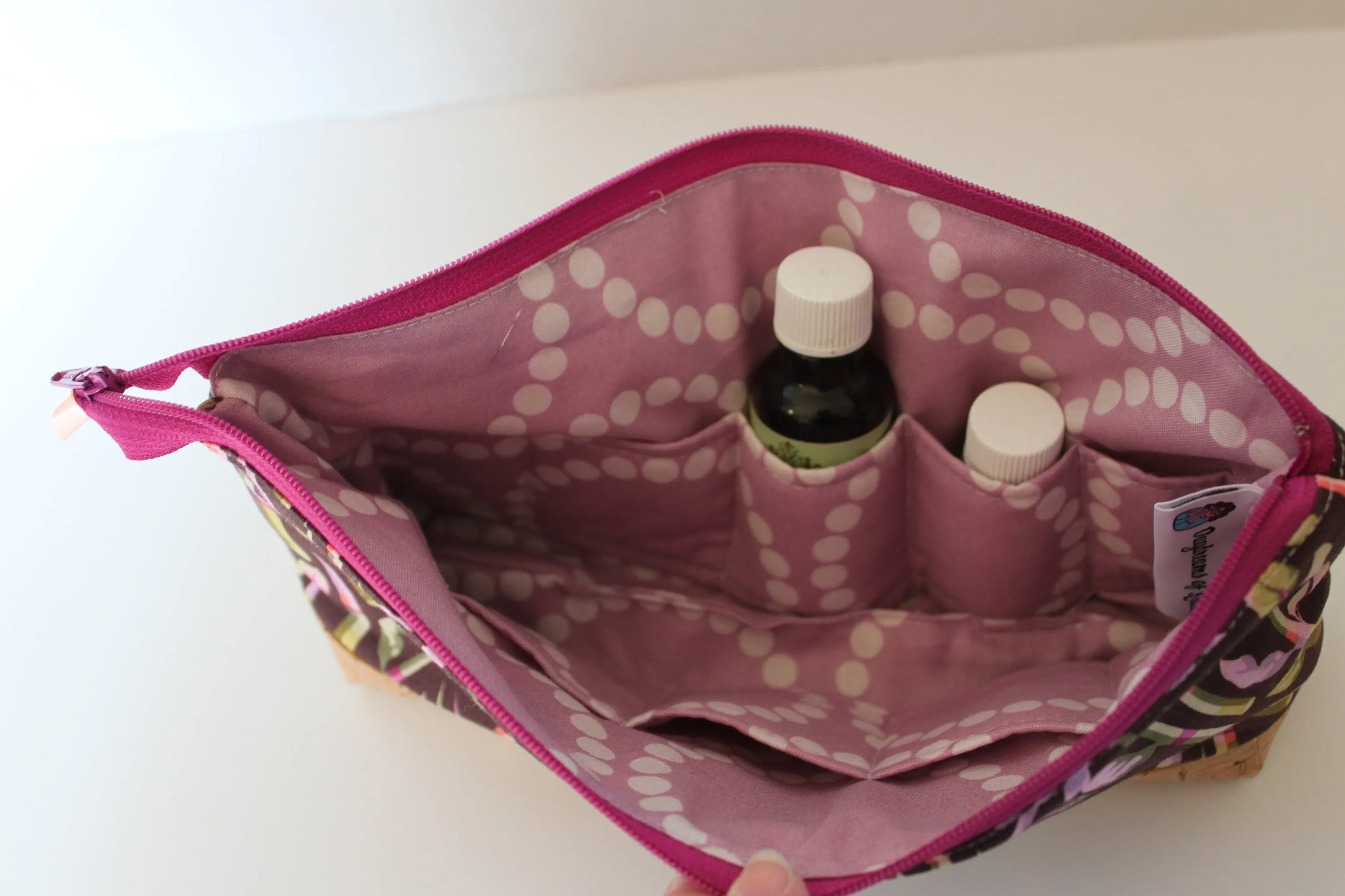 Essential Oil Pouch, Zipper Pouch, Oil Pouch with Cork Base, essential oil storage, bag for essential oils, handmade oil pouch, gift for her
