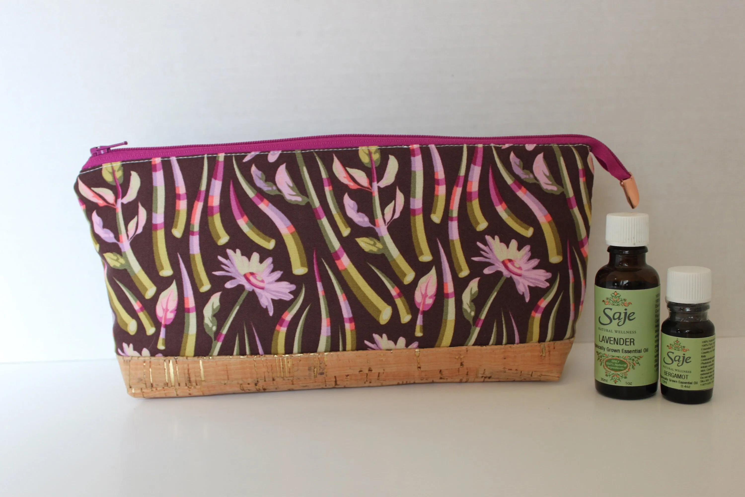 Essential Oil Pouch, Zipper Pouch, Oil Pouch with Cork Base, essential oil storage, bag for essential oils, handmade oil pouch, gift for her