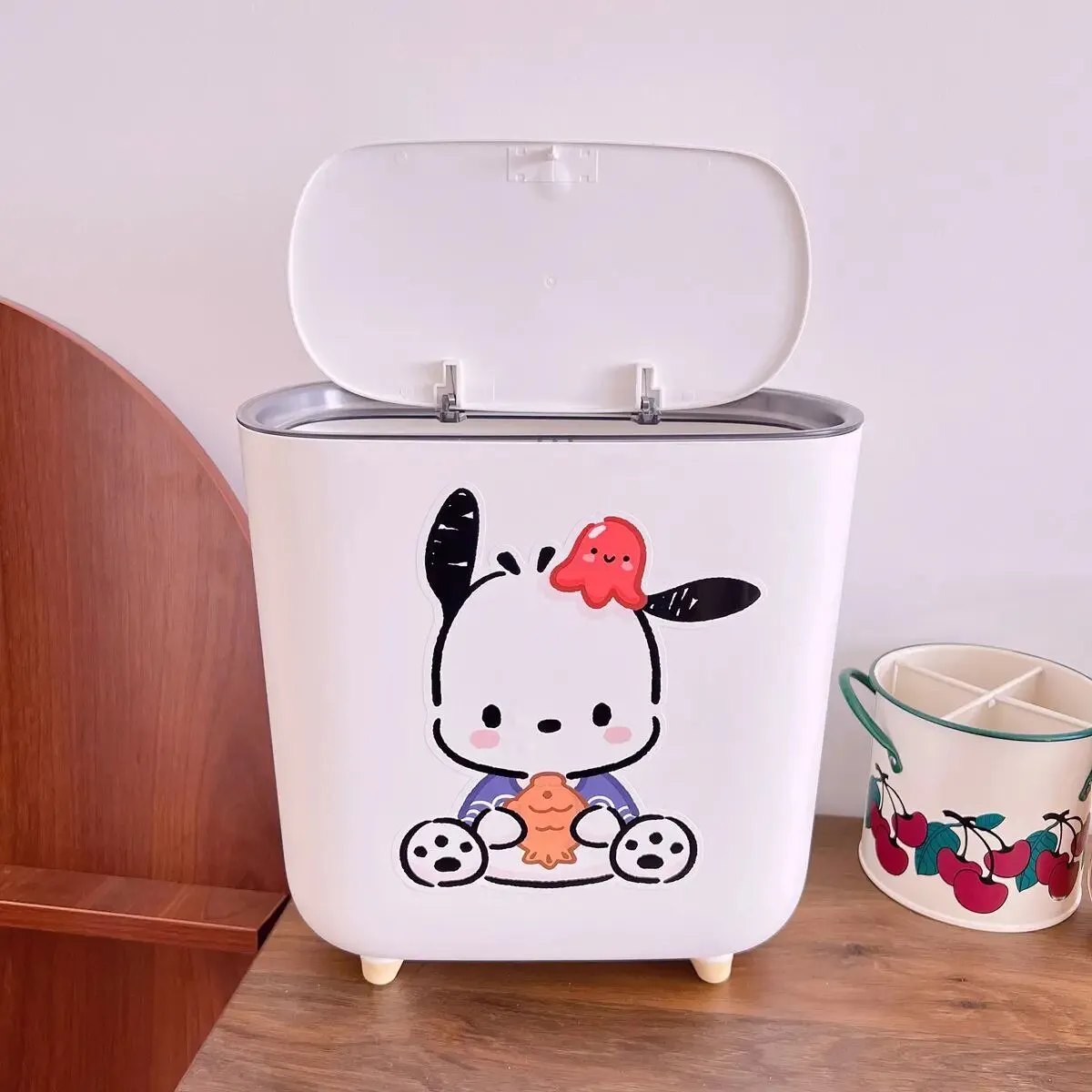 Kawaii Short-Legged Sanrio Trash Can