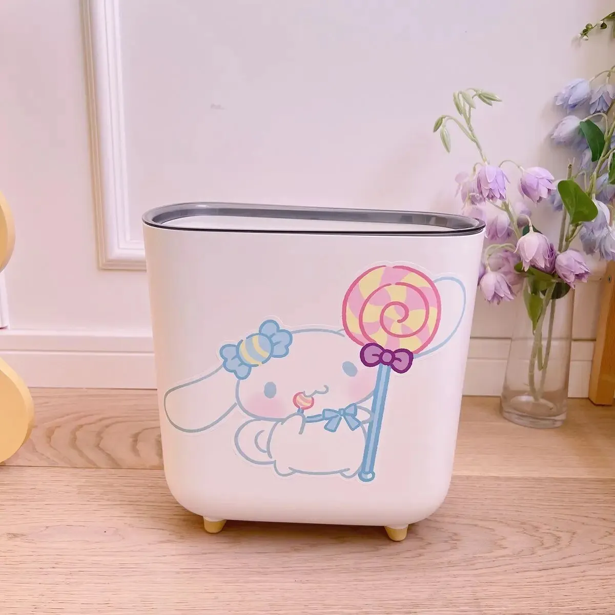 Kawaii Short-Legged Sanrio Trash Can