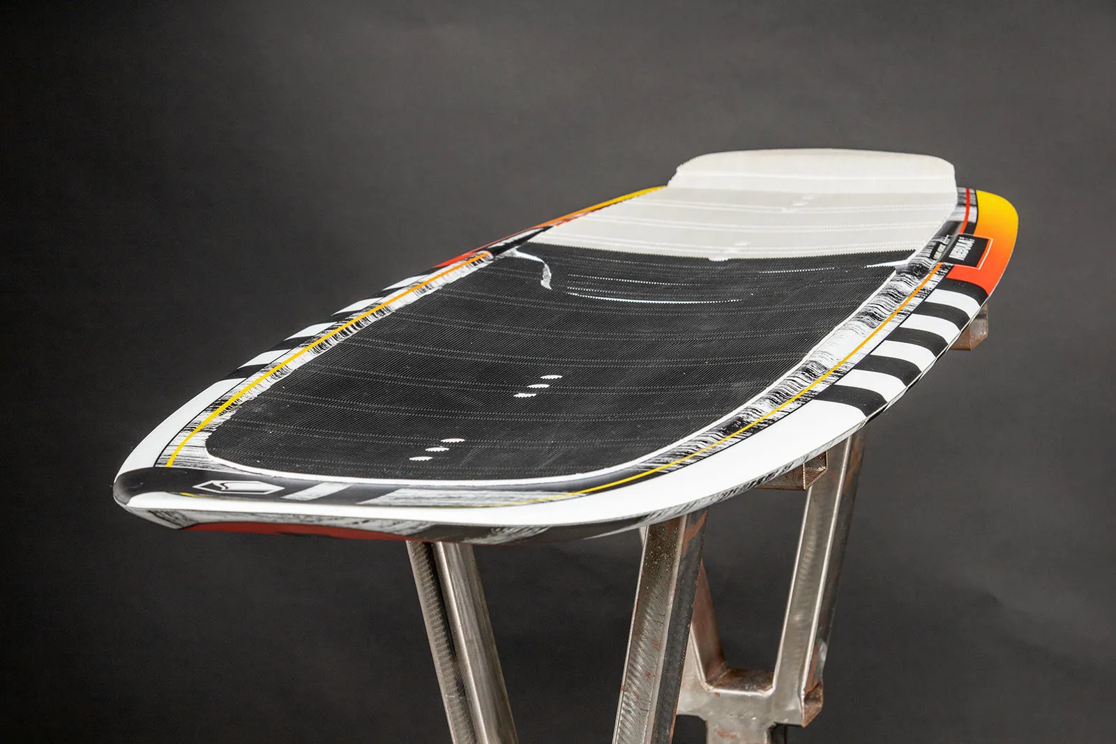 Liquid Force Nebula Foil Board W/Carbon Horizon 125 OR 160 Foil Set Package