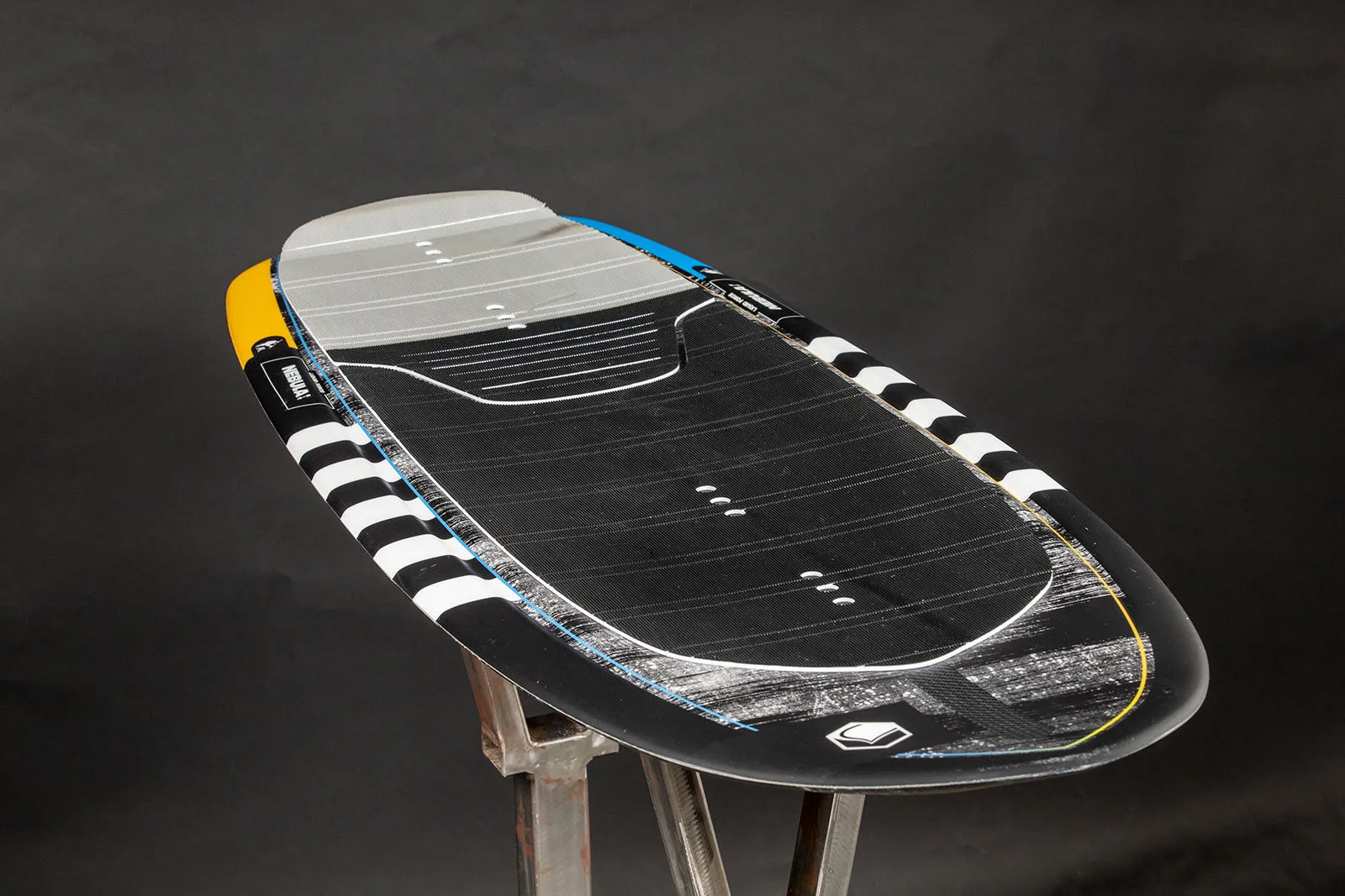 Liquid Force Nebula Foil Board W/Carbon Horizon 125 OR 160 Foil Set Package