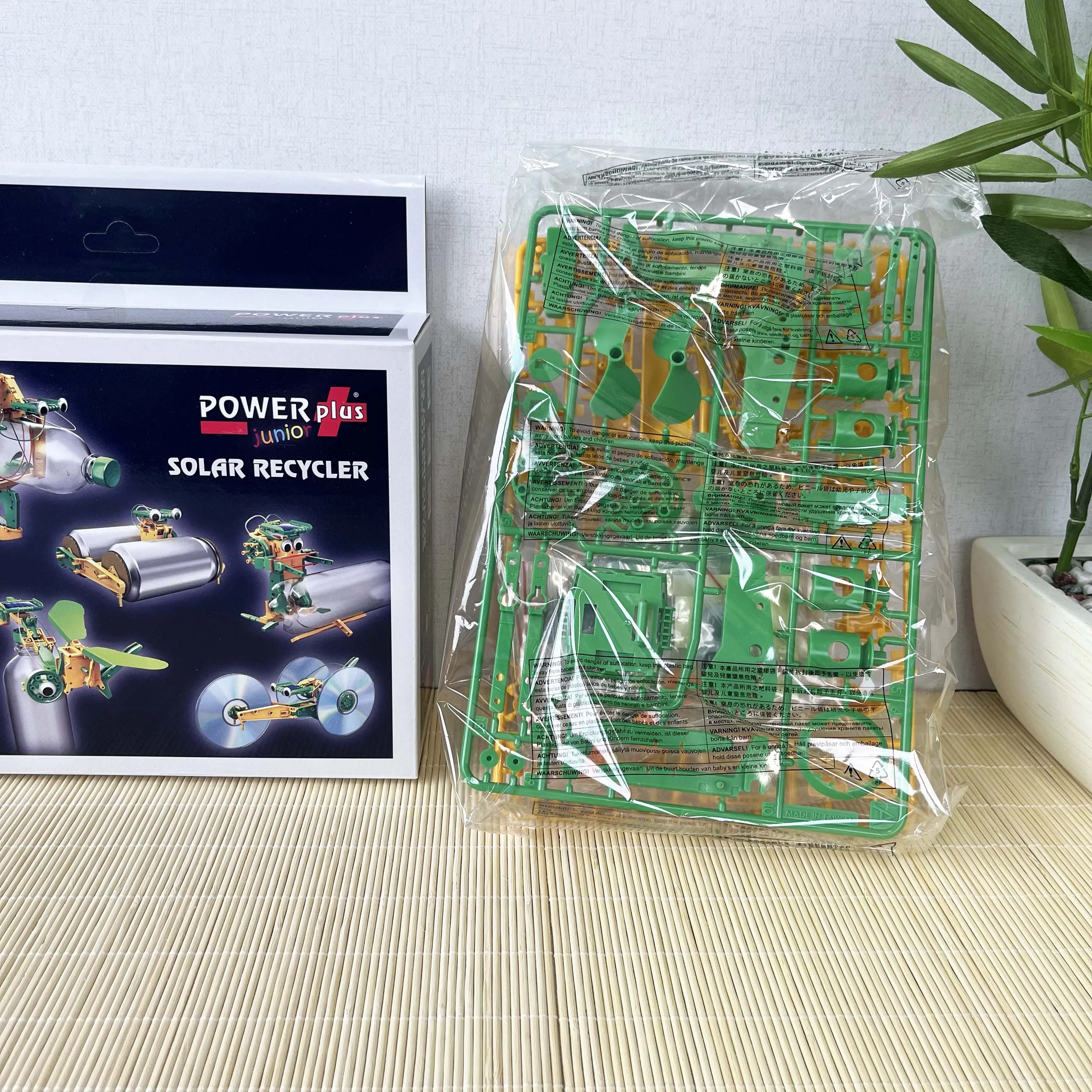 POWERplus Junior Recycler Solar Powered Recycling Toy Set