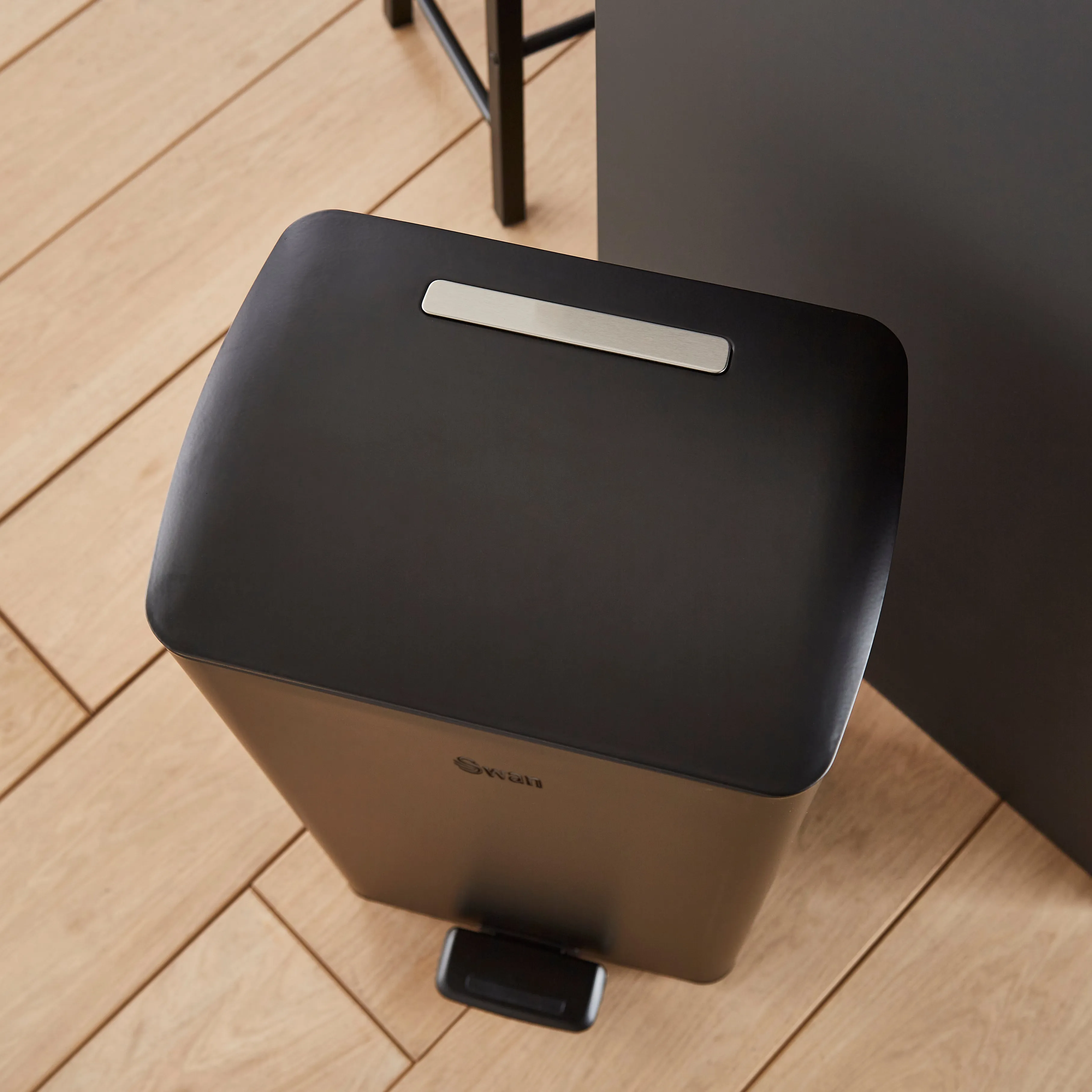 Stealth 30L Pedal Bin