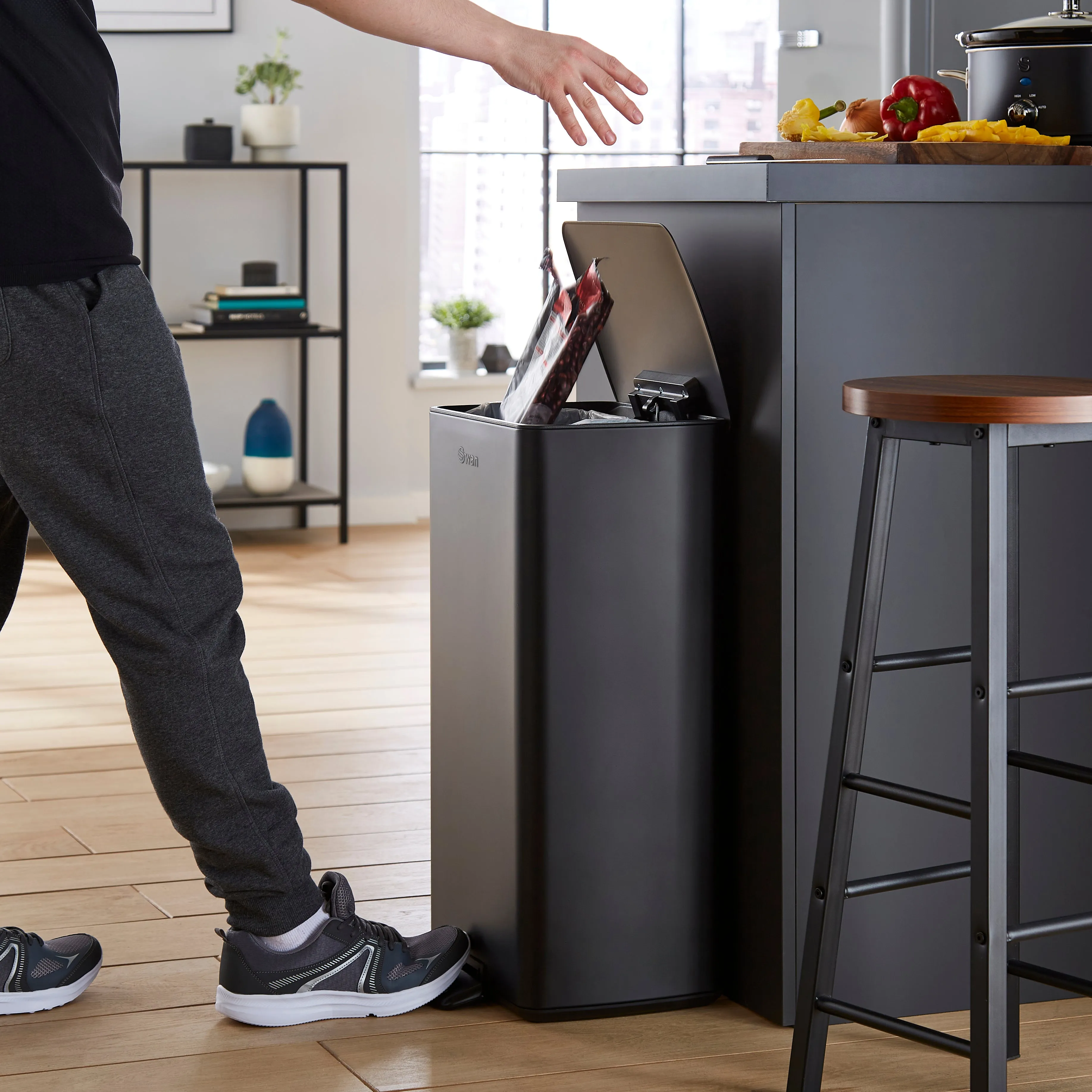 Stealth 30L Pedal Bin
