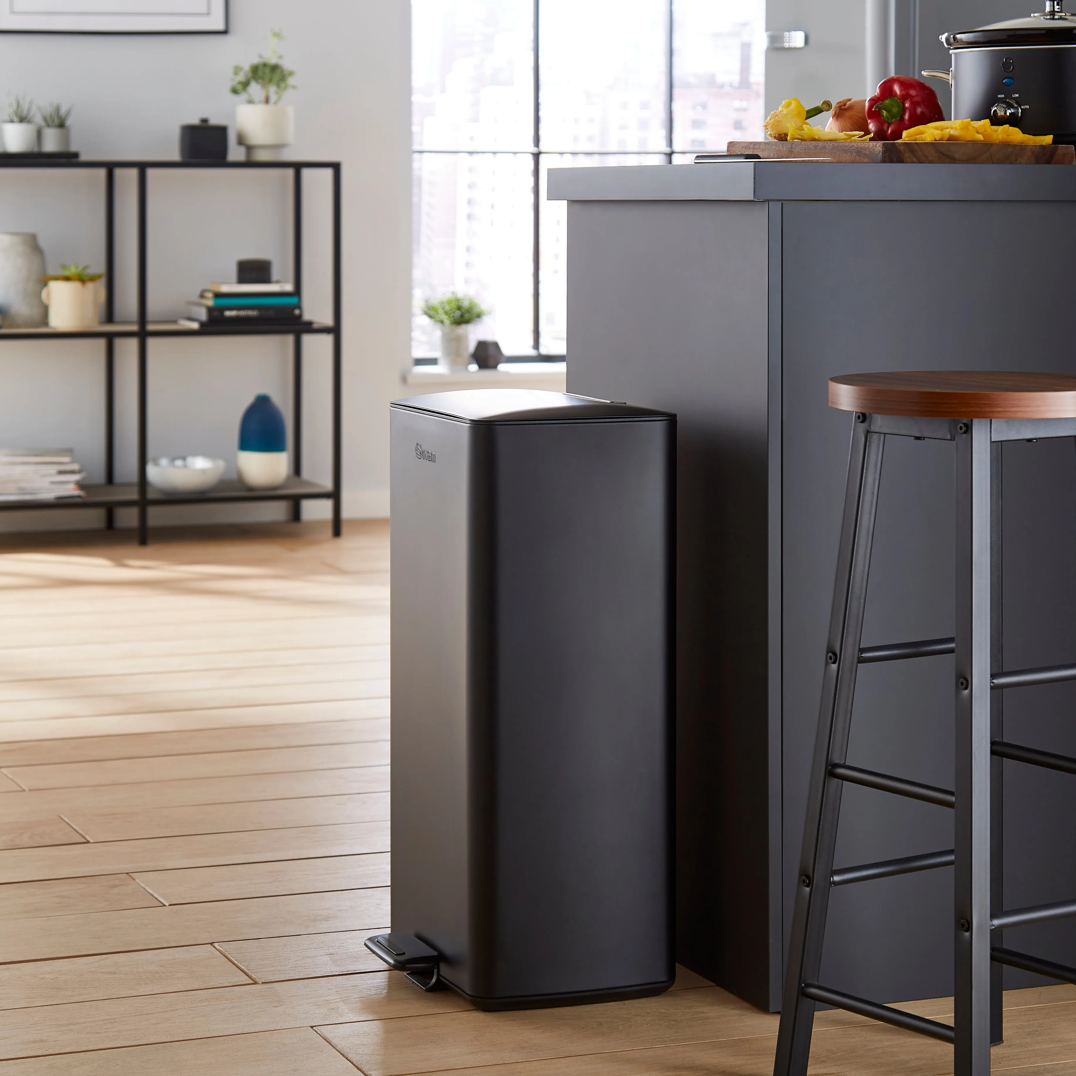 Stealth 30L Pedal Bin