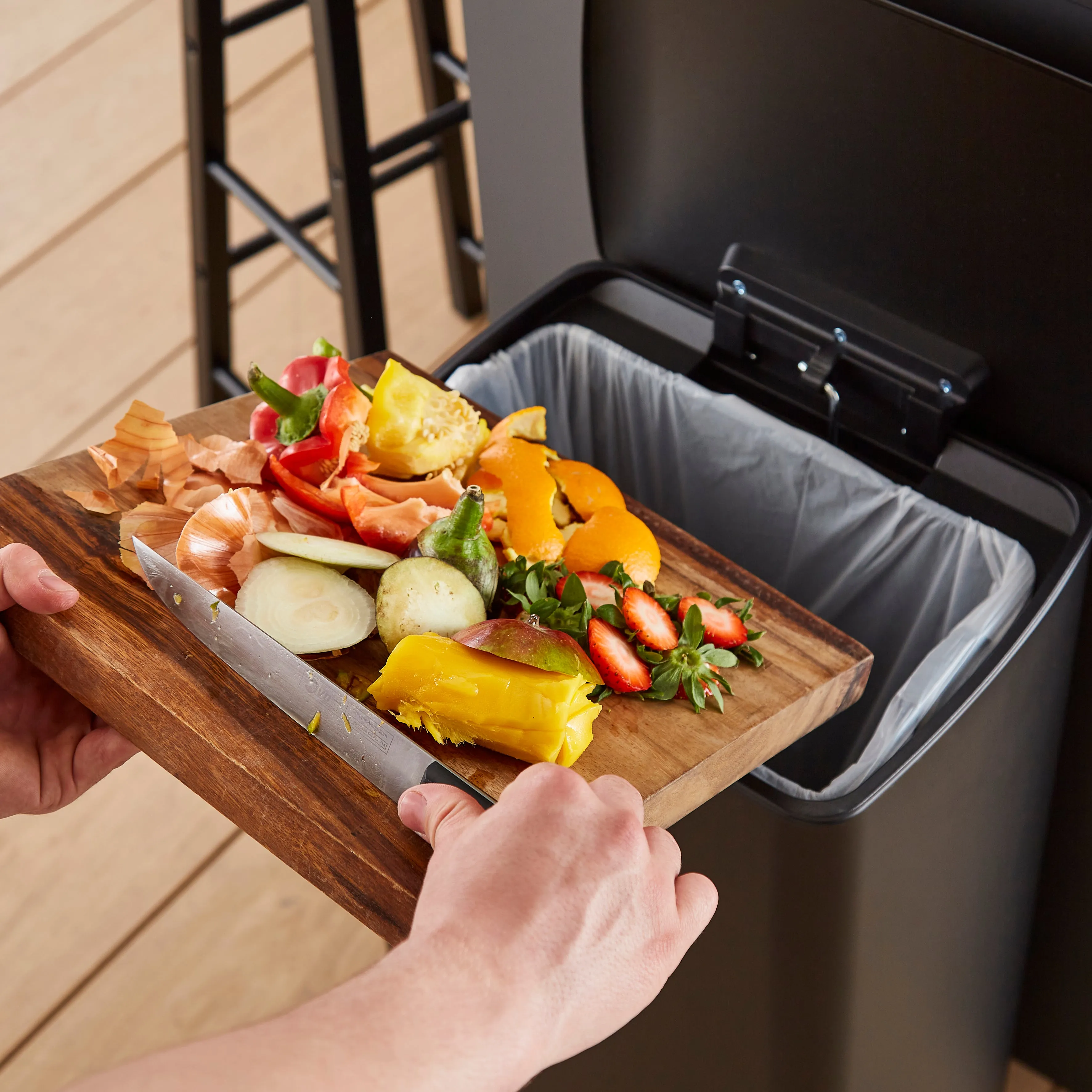 Stealth 30L Pedal Bin