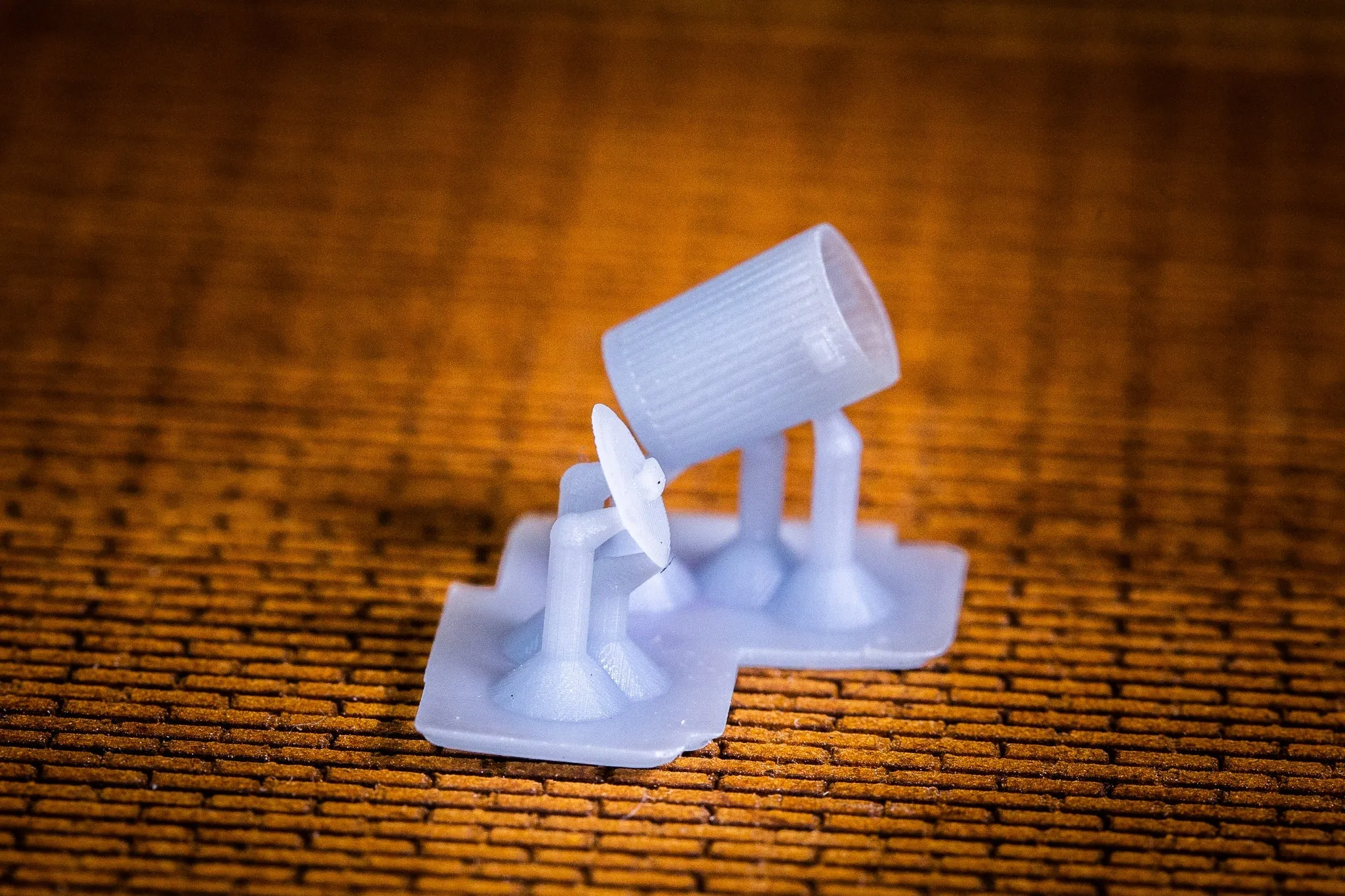 Trash Cans – 65 pack – N Scale