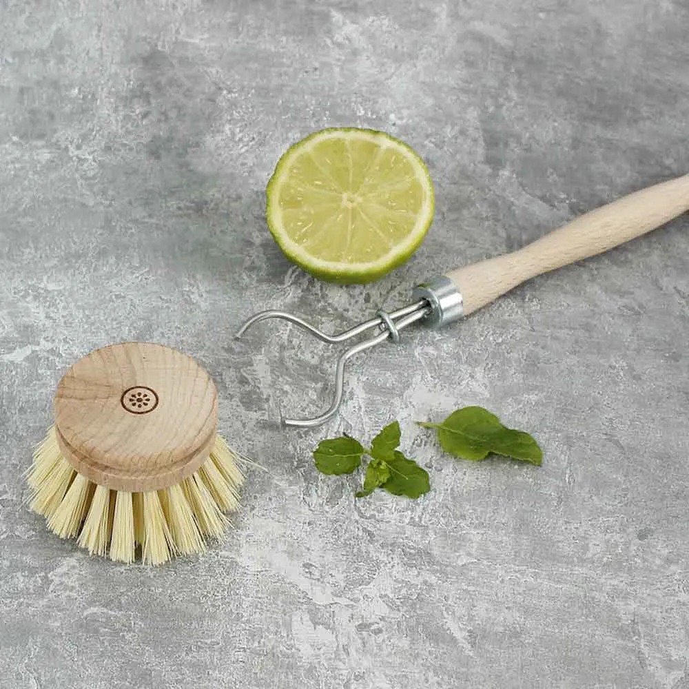 Wooden Dishbrush with Replaceable Head